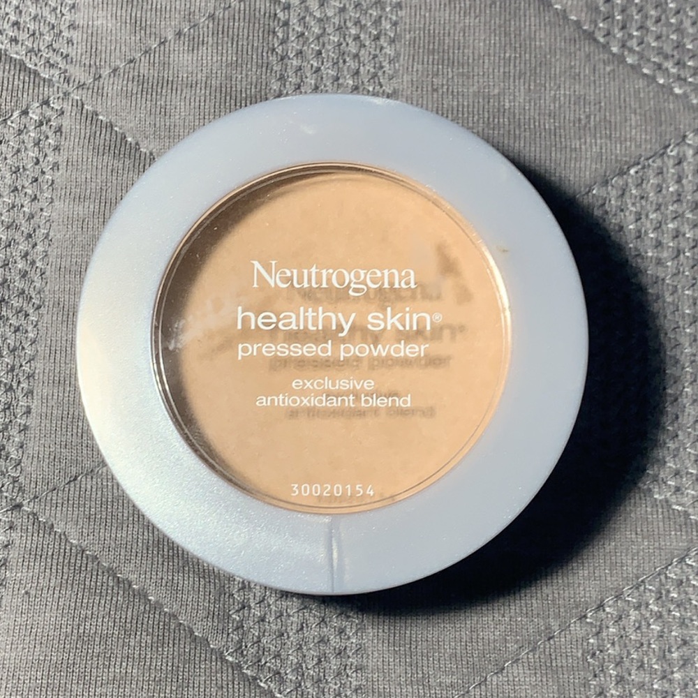 Neutrogena Healthy Skin Pressed Powder